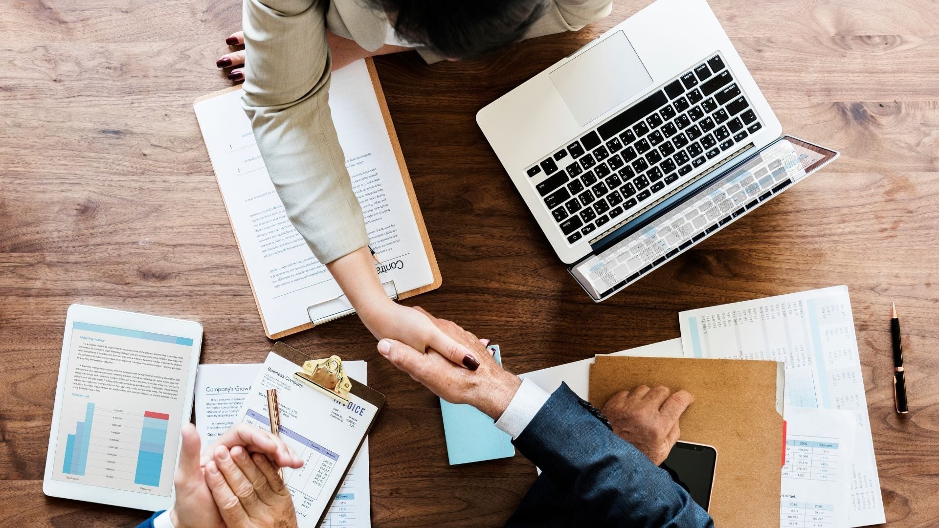 Growth Stalling? Why Business Owners Search for a Business Coach Near Me